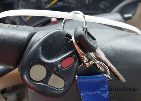 2000 Chevrolet Silverado 2500 Ls из США, поврежденный, VIN 1GCGK29U5YE317569